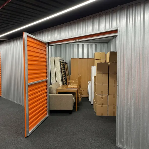 Illustration of a large room with stored items